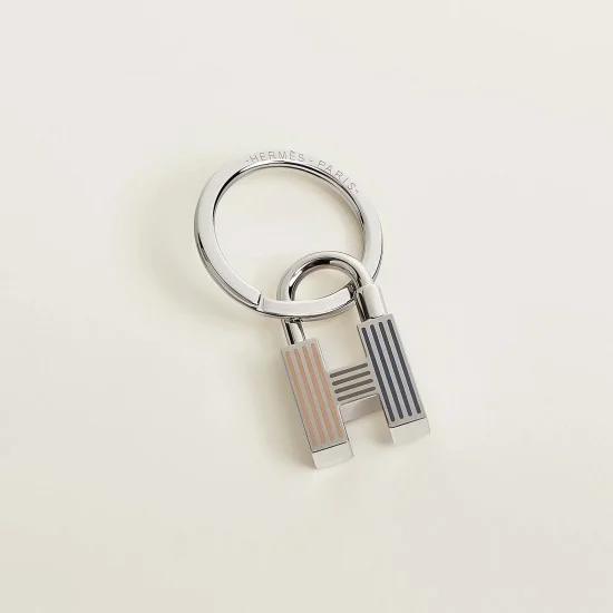 H, candenas, quizz, rainbow, key ring
